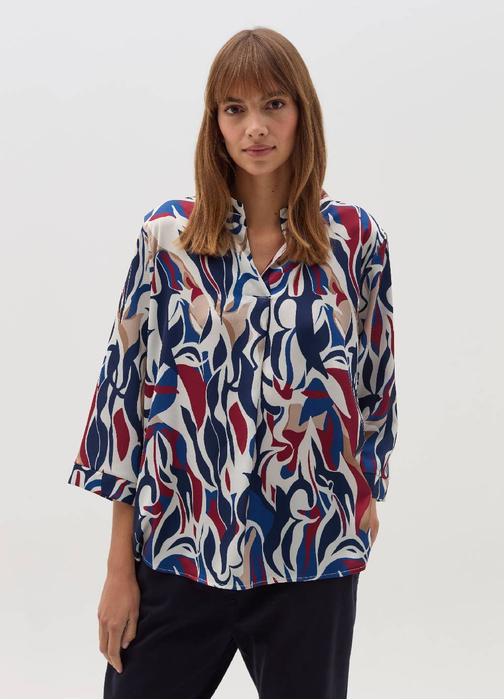 HYBRID Blusa multicolore con scollo a V Novità