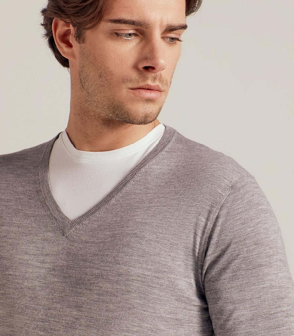 S.Moritz COLLO V LANA SETA CASHMERE - GRIGIO Offerte