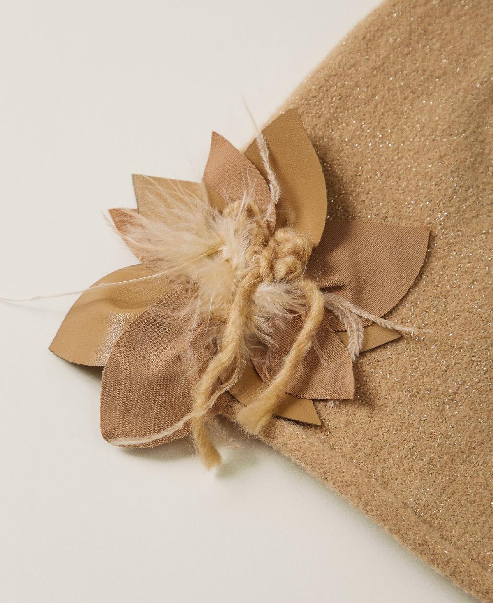 Scee by twin set Berretto in maglia con spilla a fiore Vendite Flash