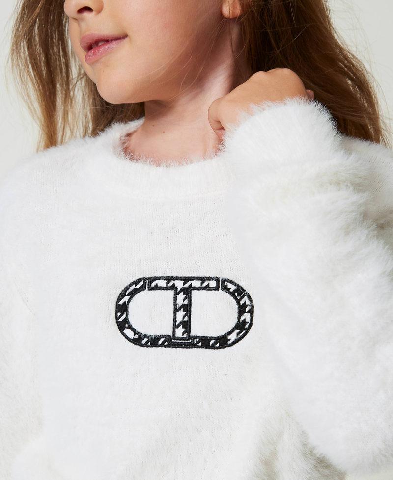 Scee by twin set Maglia effetto pelliccia con logo Oval T Presa