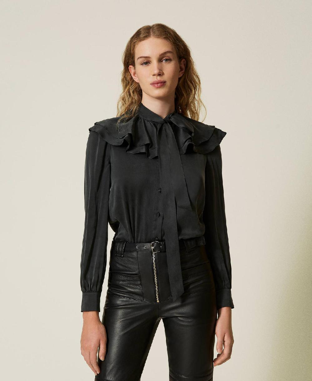 Scee by twin set Camicia in raso di seta con volant Italia