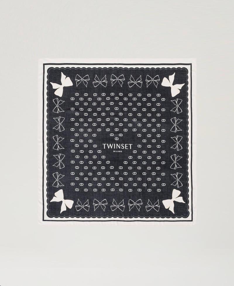 Scee by twin set Kefiah con stampa fiocchi e logo In Linea