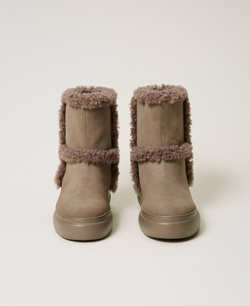 Scee by twin set Stivaletti con dettagli in faux fur Offerte