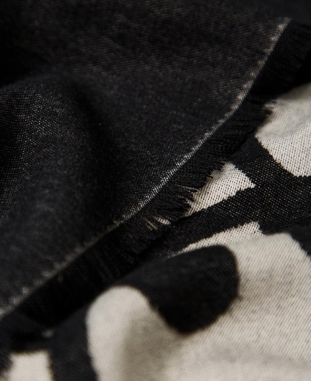 Scee by twin set Sciarpa jacquard con logo Soddisfazione Garantita