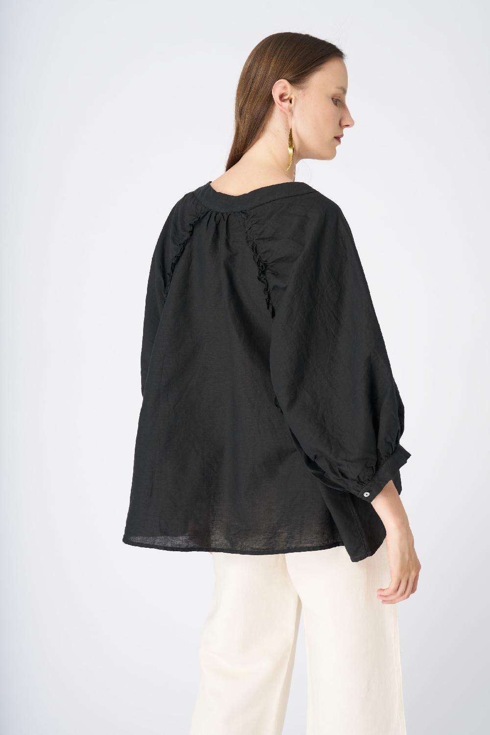 120% Lino Ruffled Neckline Linen Peasant Blouse Offerta temporanea