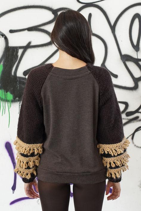 Tricot à Porter Sweater sleeves fringe Promozione