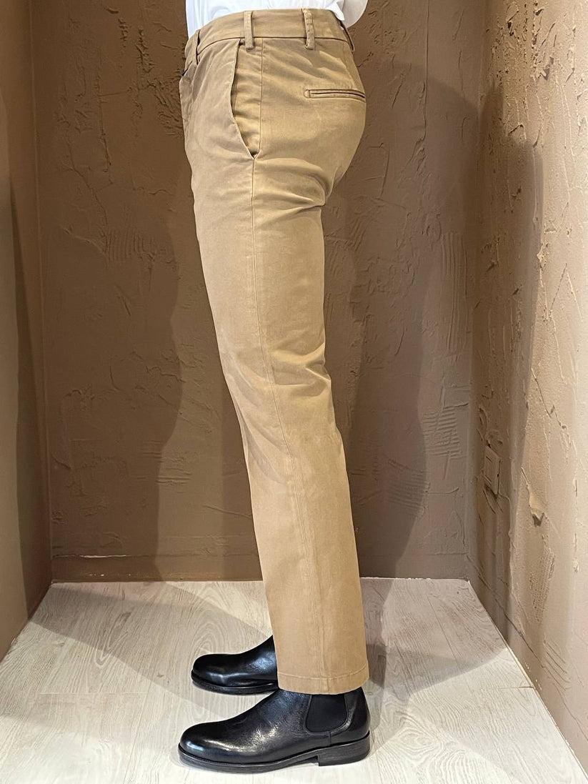 Underground Couture Chino Fango 2025