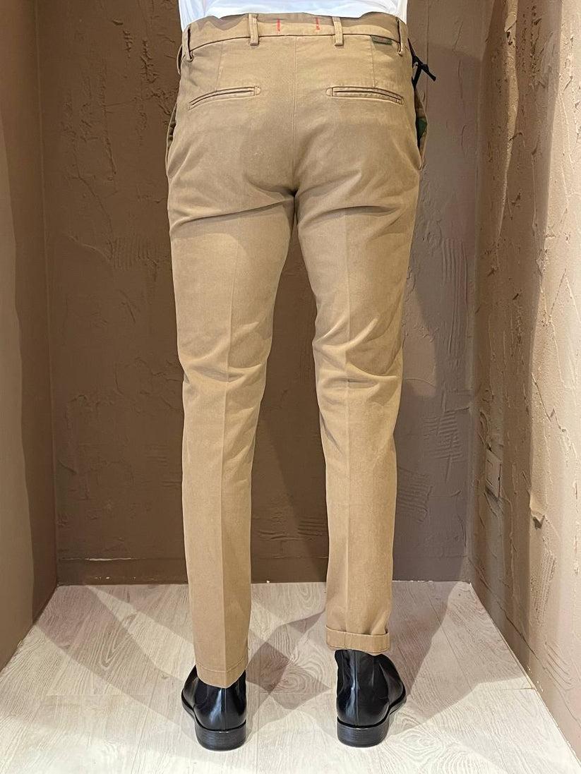 Underground Couture Chino Fango 2025