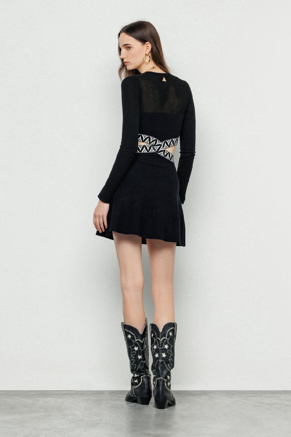 Akep ABITO CORTO AKEP A RUOTA CON CUT OUT IN JACQUARD Nuovo
