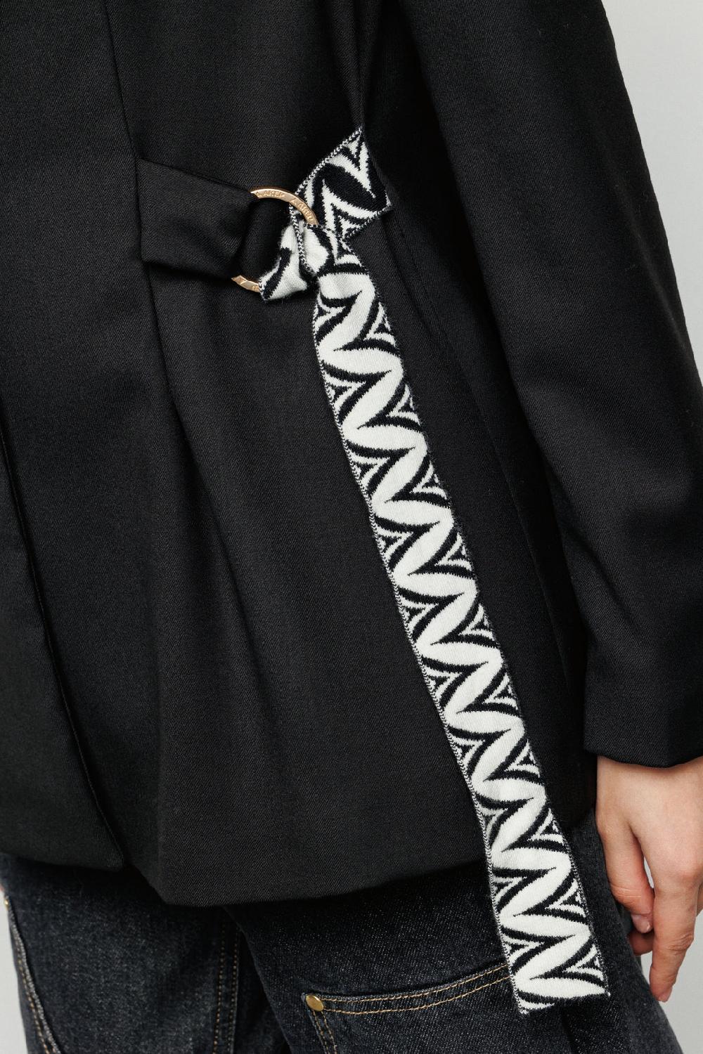 Akep BLAZER AKEP IN FRESCO LANA CON CINTURA IN MAGLIA JACQUARD Convenienza