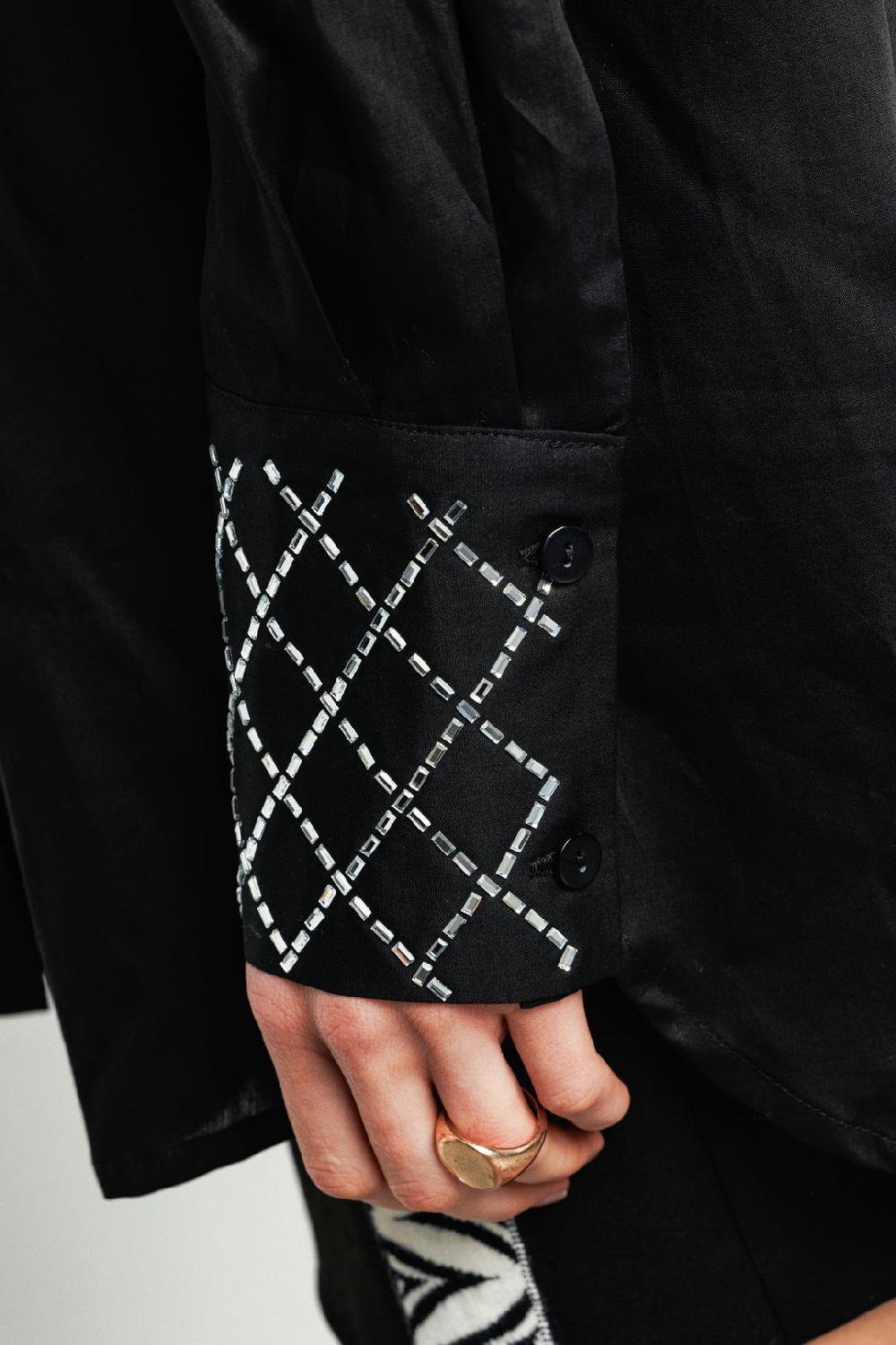 Akep CAMICIA OVERSIZE AKEP CON DETTAGLIO STRASS Online