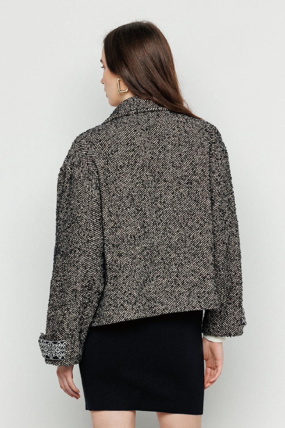 Akep CAPPOTTO CORTO AKEP CON MARTINGALA SULLE FONDO MANICA Offerte