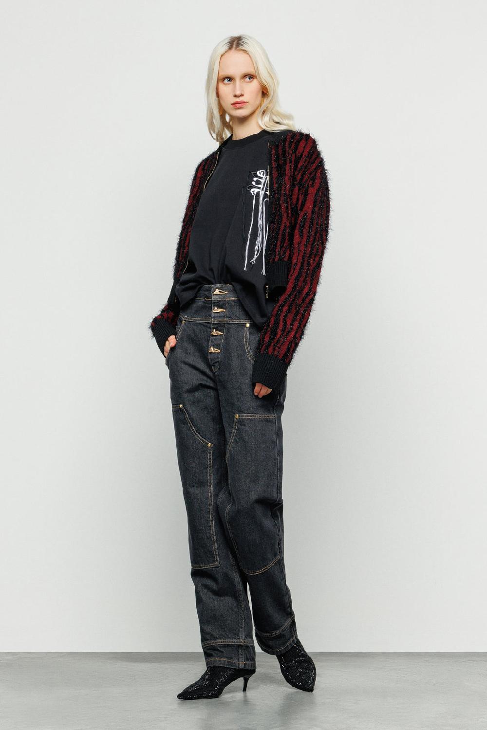 Akep T-SHIRT AKEP FIT OVERSIZE CON RICAMO SUL DAVANTI