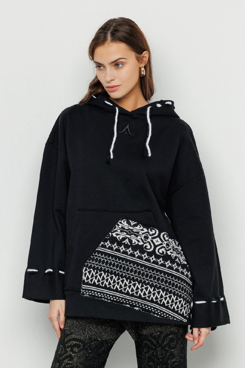 Akep FELPA AKEP CON CAPPUCCIO CON TASCA IN MAGLIA JACQUARD SUL DAVANTI Negozi Online
