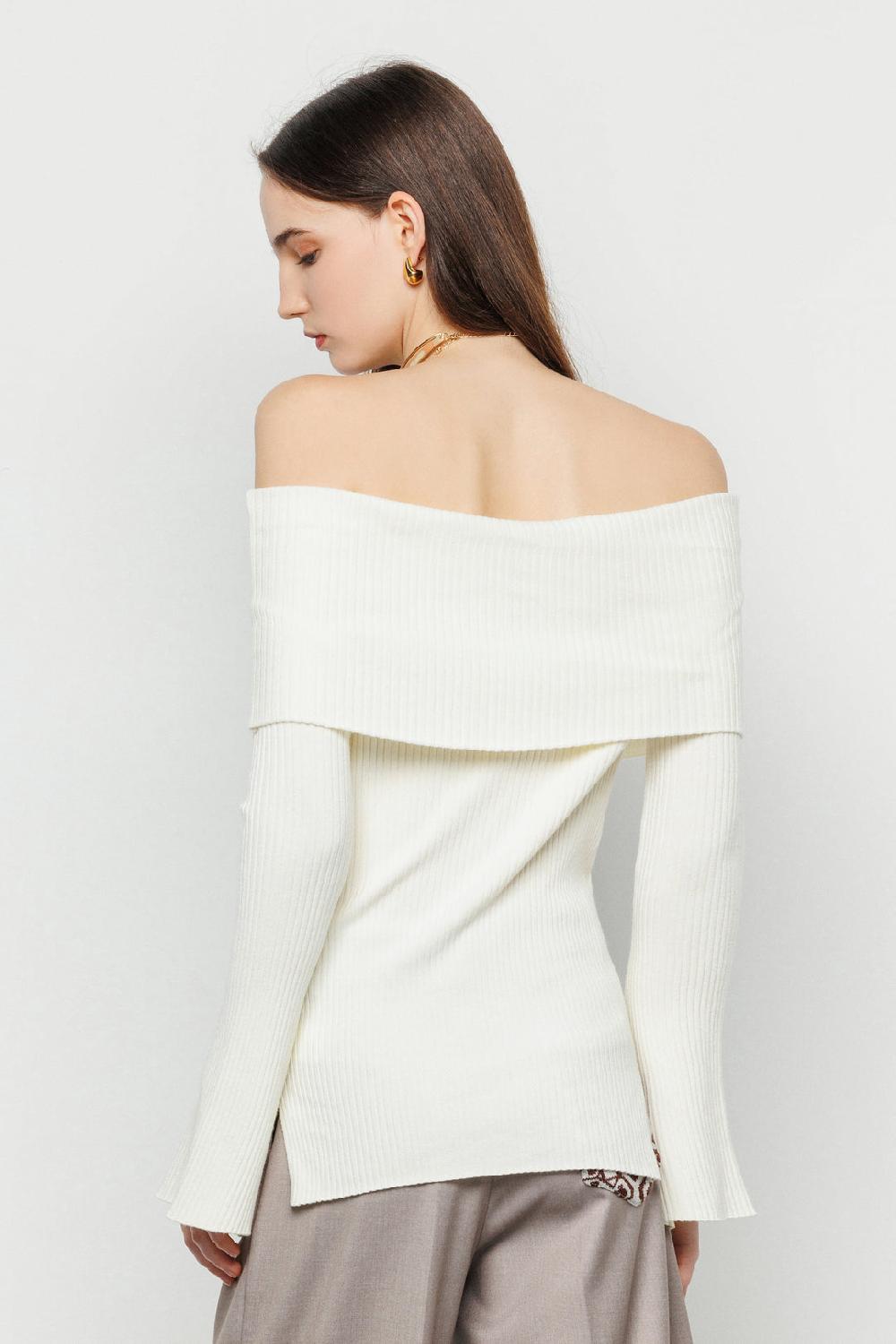 Akep PULLOVER AKEP SCOLLO BARDOT CON BOTTONI LOGATI In Linea