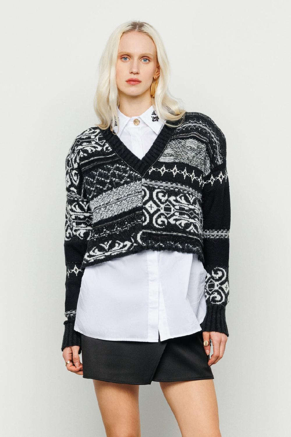 Akep PULLOVER CROP AKEP ASIMMETRICO CON SCOLLO A V Nuovo