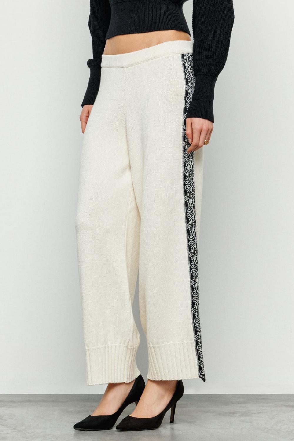 Akep PANTALONE AKEP CON BANDA JACQUARD LATERALE I Più Venduti