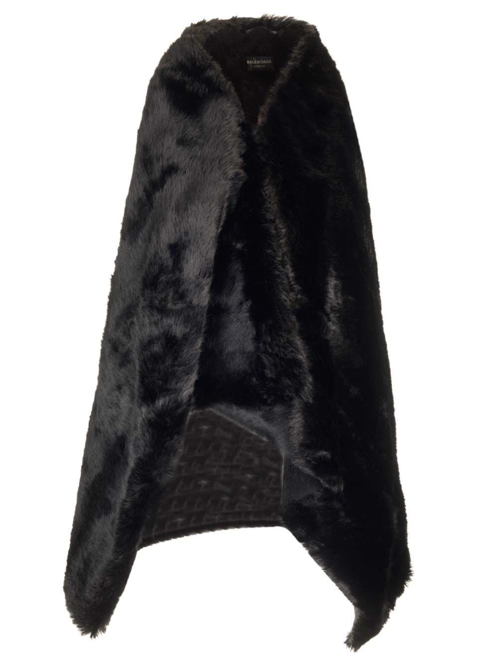 Al Duca D'Aosta Balenciaga Mantella in finta pelliccia