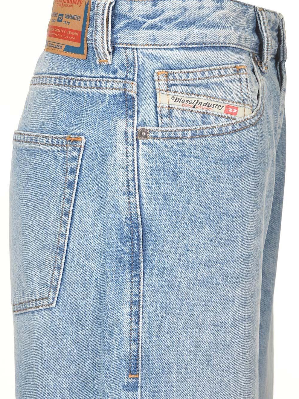 Al Duca D'Aosta Diesel Jeans ampio "1996 D-SIRE" Hotsell