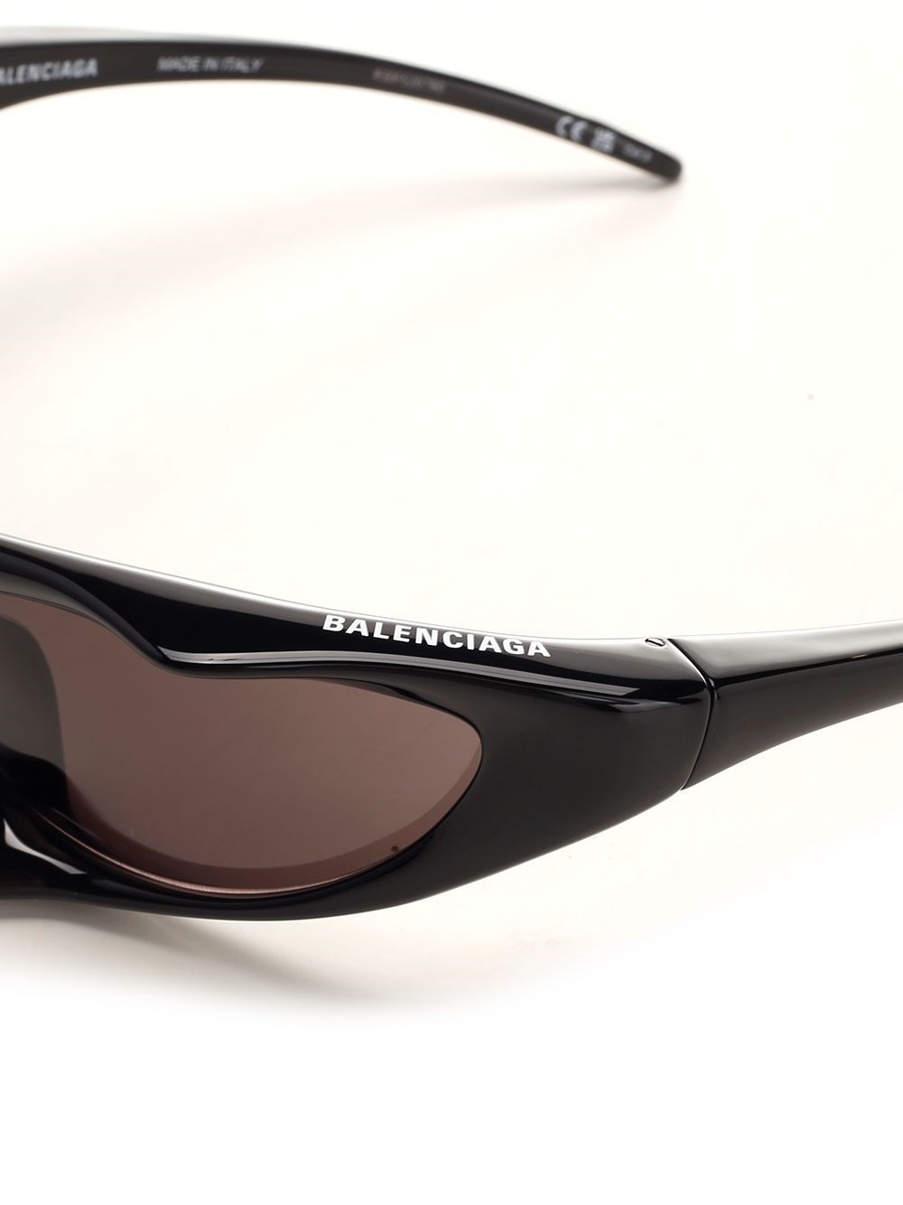 Al Duca D'Aosta Balenciaga Occhiali Da Sole Runner Cat in Nero Acquista Ora