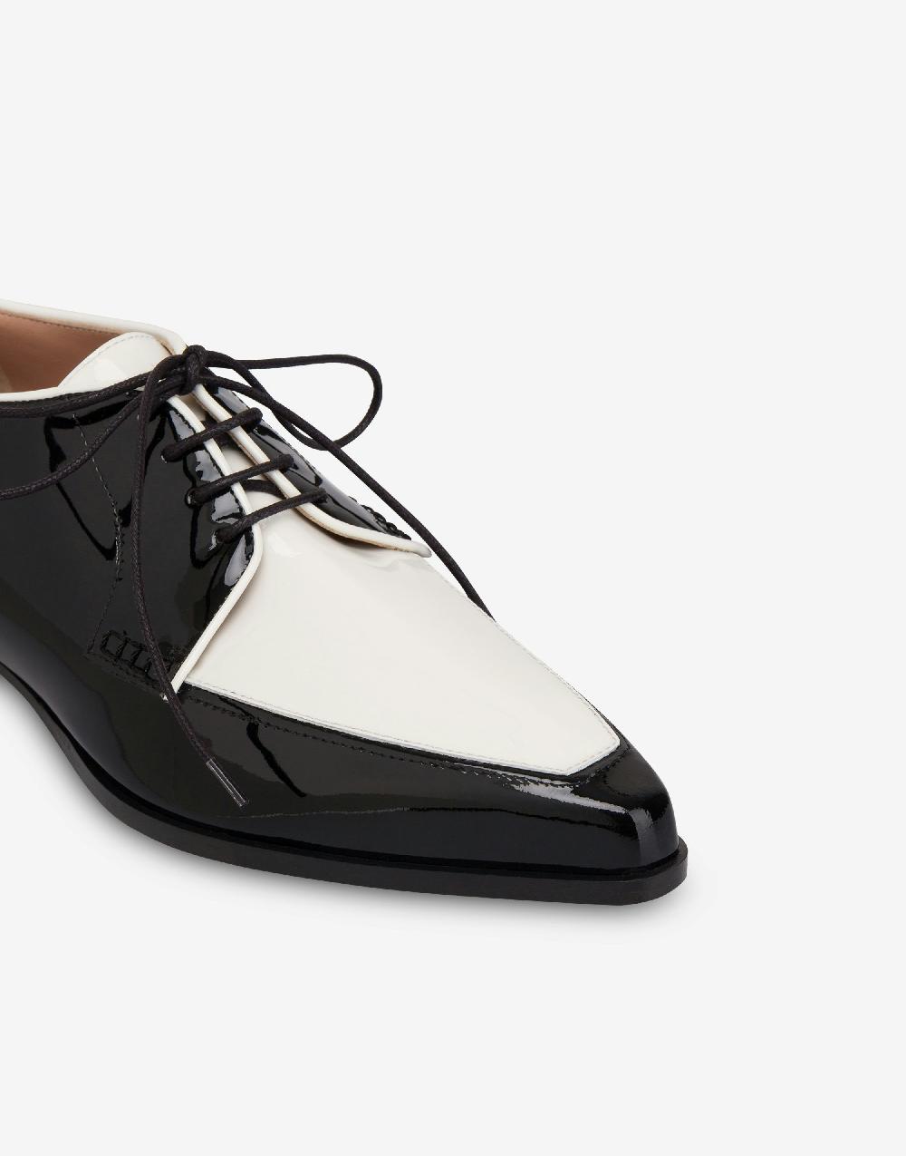 Alberta Ferretti Derby in vernice bicolore Nuova