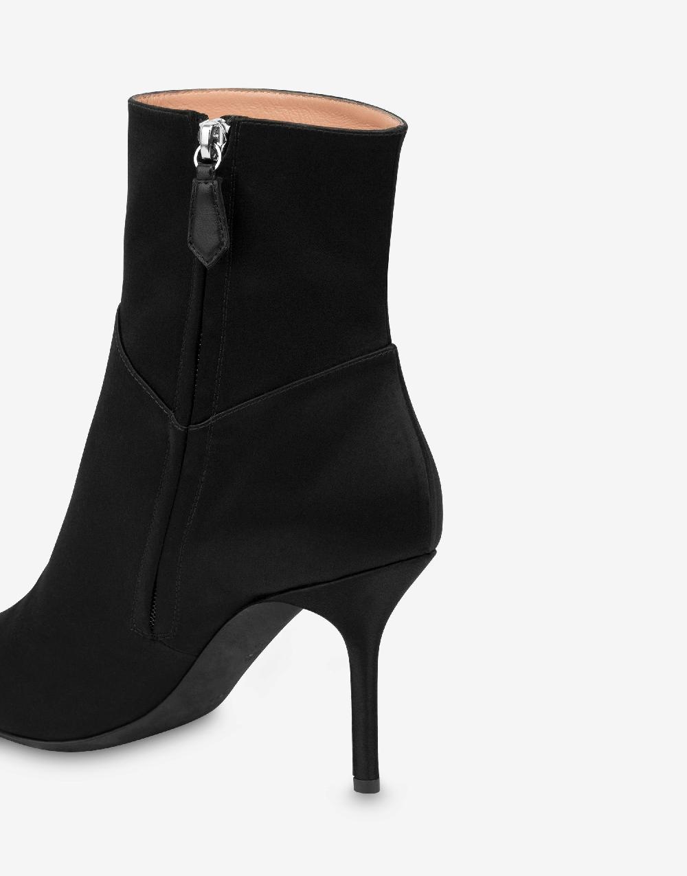 Alberta Ferretti Stivaletti in raso Italia