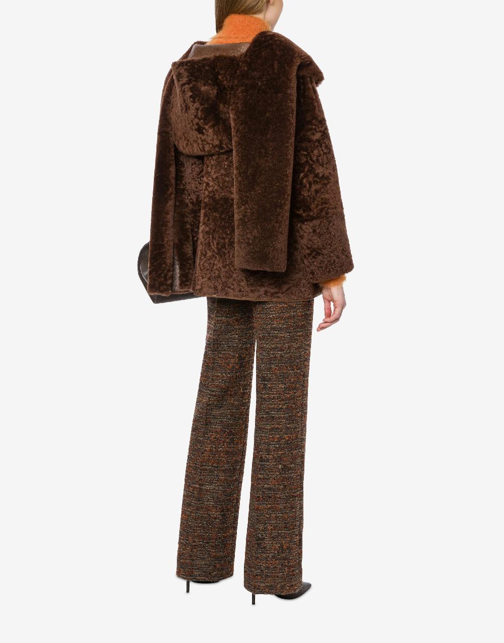 Alberta Ferretti Montone reversibile in shearling lucido con sciarpa Economico