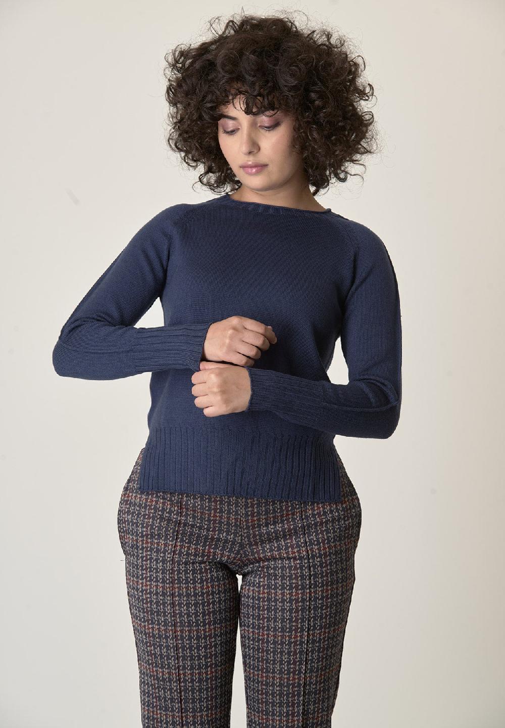 Angelico Girocollo blu lana merinos con spacchi Promozione Limitata