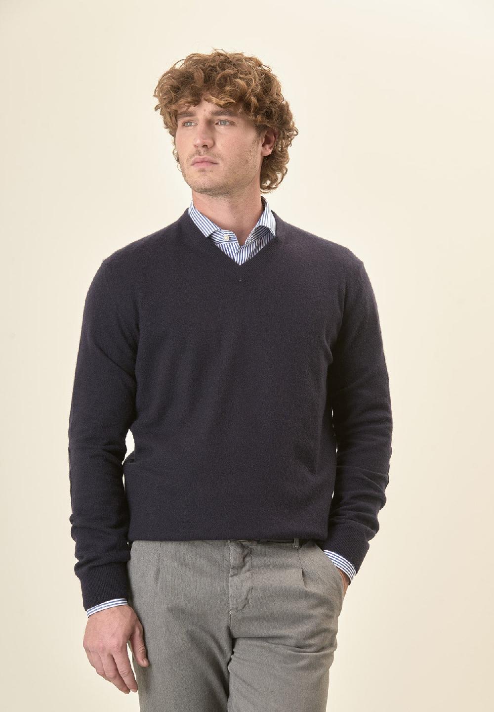 Angelico Scollo V blu scuro toppe